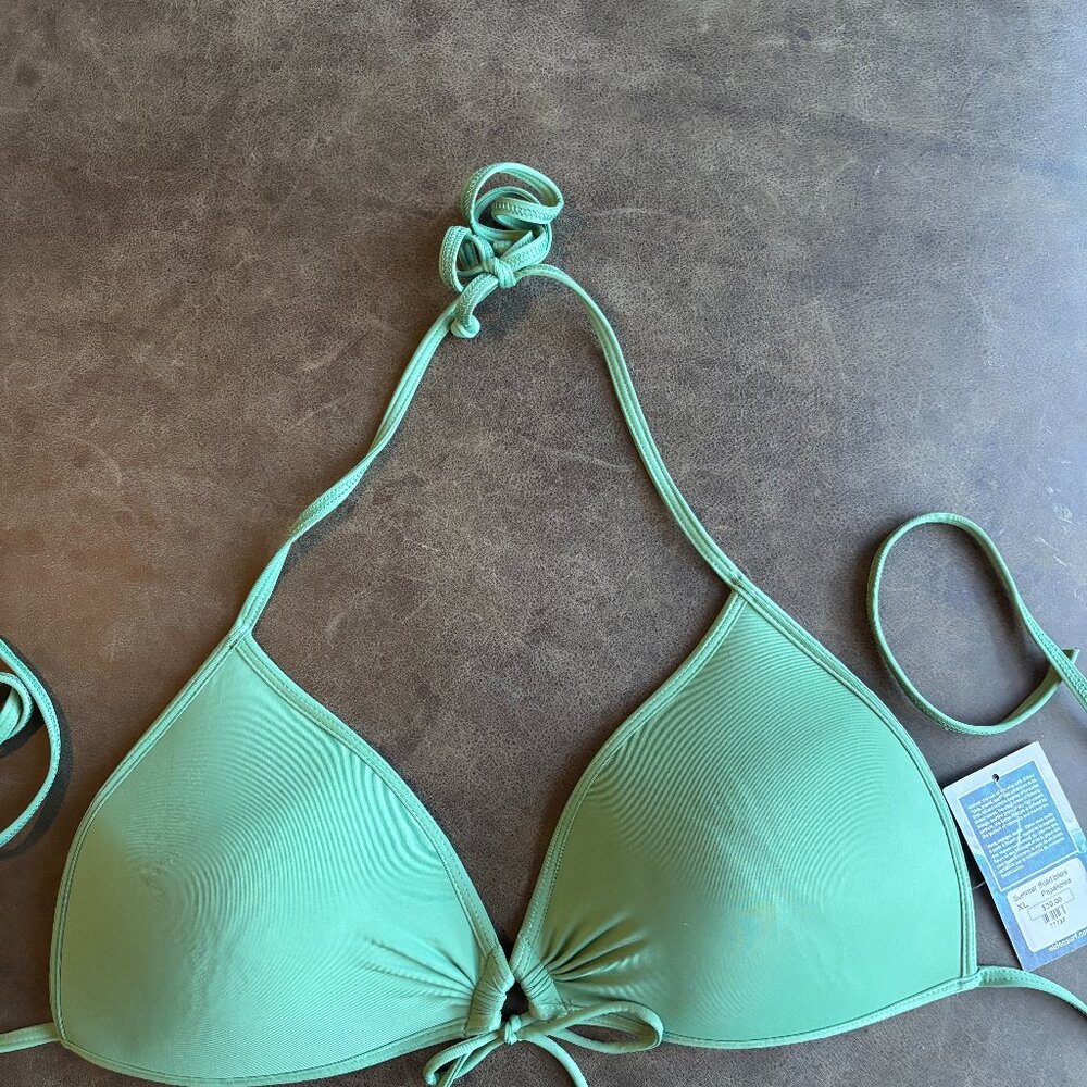 NWT Eidon bikini top